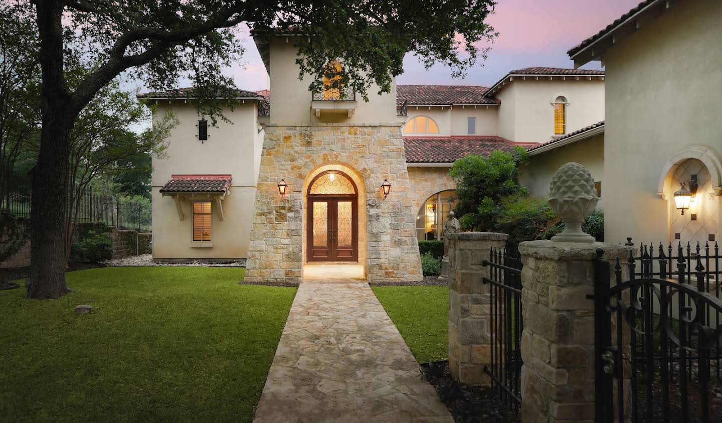 House with pool and terrace San Antonio