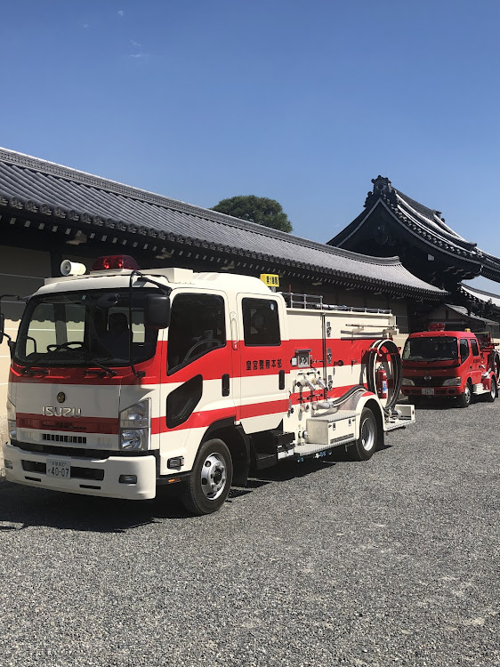 Cクラス セダンの車のお休み・京都・モリタ・皇宮警察本部・プチ旅行に関するカスタム事例の投稿画像4枚目