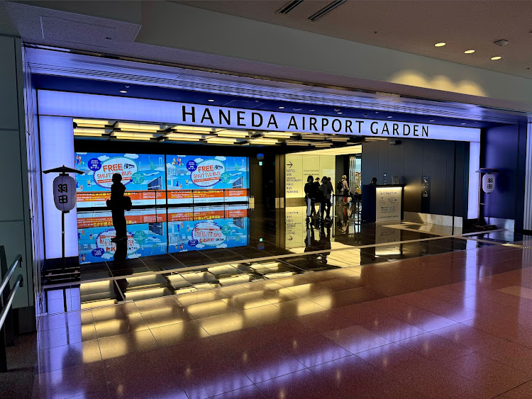 ヴェルファイアの羽田エアポートガーデン・町や・羽田空港第２ターミナル・いつもイイネ&コメントありがとうございます🙇‍♂️に関するカスタム事例の投稿画像2枚目
