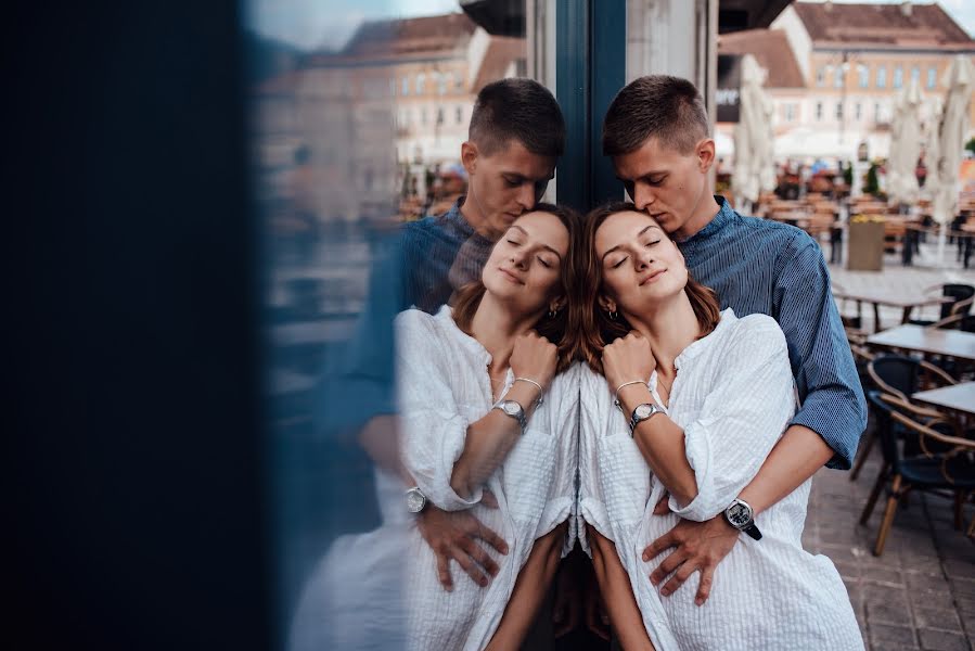 Fotógrafo de casamento Dmitro Lisyuk (dimontito). Foto de 29 de agosto 2019