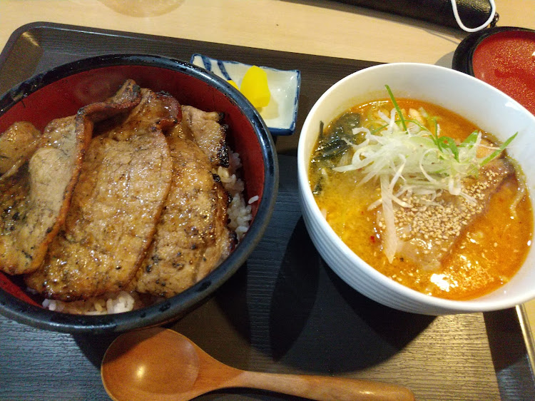 ジムニーのラーメン・11月もよろしくお願いします・札幌・猫・良い23の日に関するカスタム事例の投稿画像4枚目