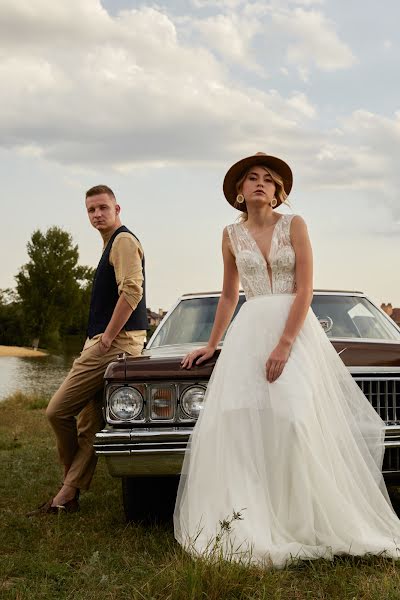 Fotógrafo de casamento Yuliya Kravchenko (redjuli). Foto de 8 de fevereiro 2020