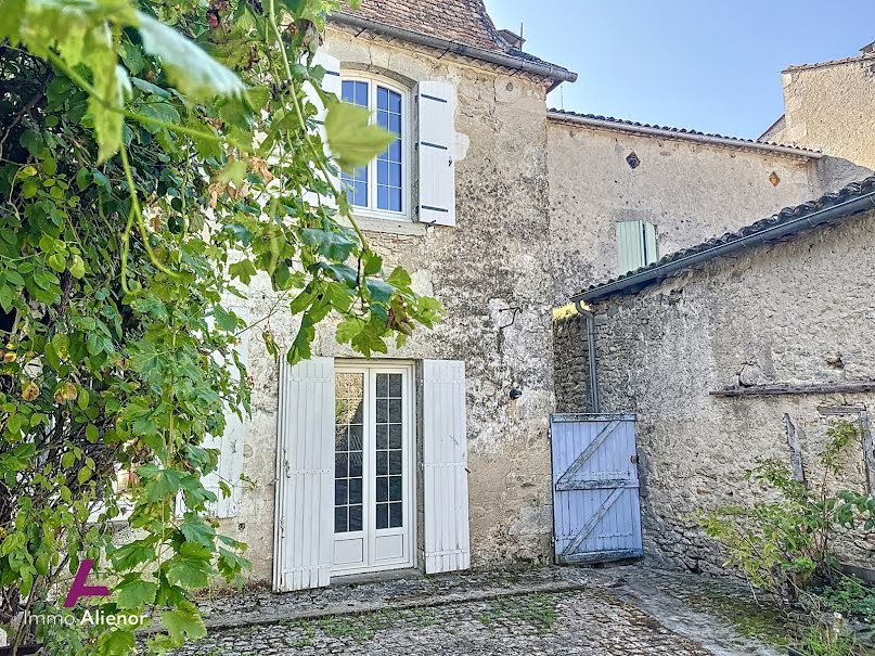 Vente maison 9 pièces 275 m² à Saint-Méard-de-Gurçon (24610), 250 000 €