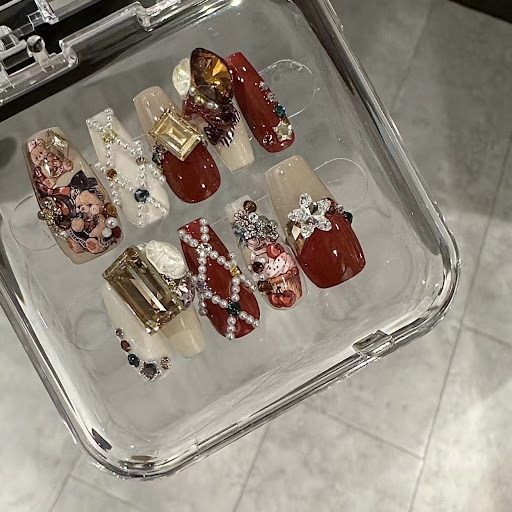Title 4, Customized Red Velvet Bear White Cute Retro Wea...