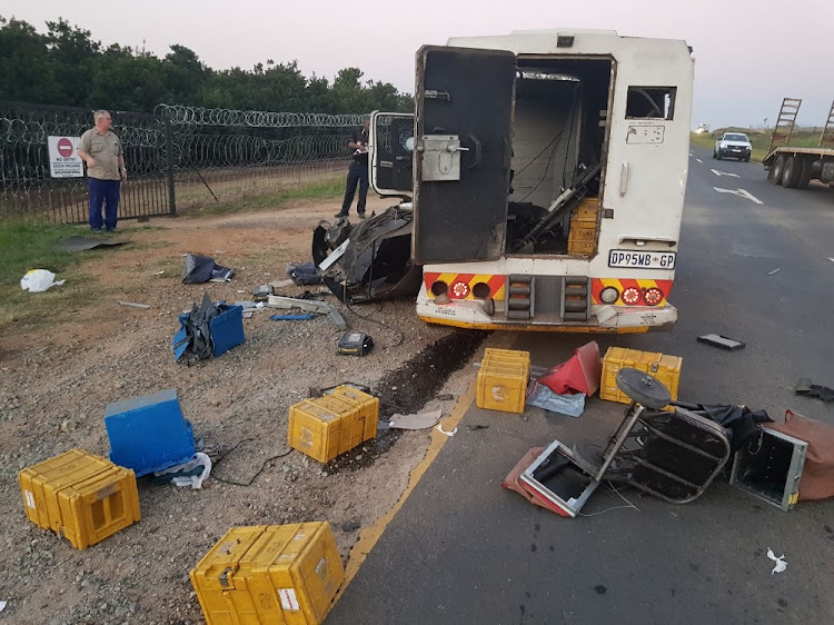 There has been another cash-in-transit heist, this time on the R38 on the Barberton-Badplaas route in Mpumalanga on Tuesday.