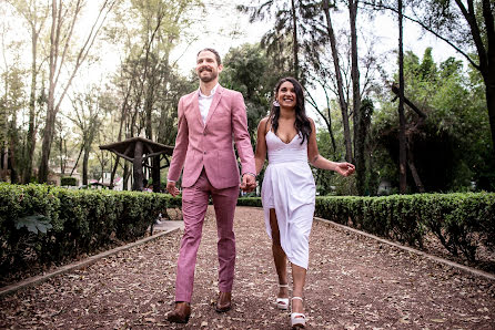 Fotógrafo de casamento Elrich Mendoza (storylabfoto). Foto de 3 de dezembro 2020