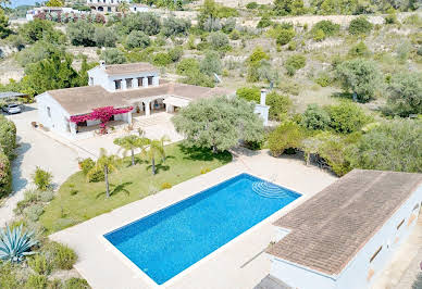 Property with pool 2