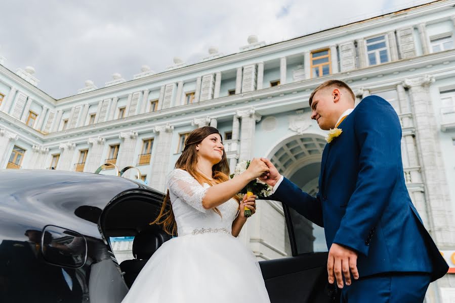 Wedding photographer Alina Melekhova (alinoshka91). Photo of 19 August 2018