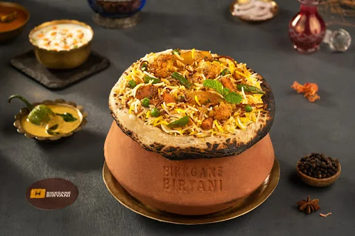 Handi Veg Dum Hyderabadi Biryani