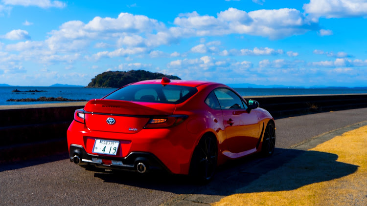 GR86のgr86・HKS ハイパーマックスS・蒲郡・ほぼ純正に関するカスタム事例の投稿画像2枚目
