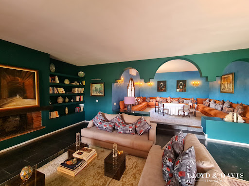 Maison avec piscine et terrasse 2