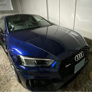 RS5 スポーツバック