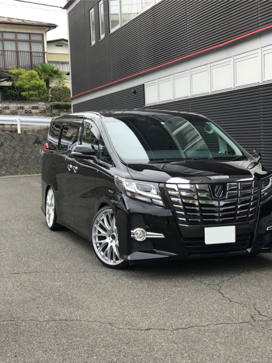 アルファードのドライブ・アルファード・30アルファード・ガールズオーナーに関するカスタム事例の投稿画像1枚目