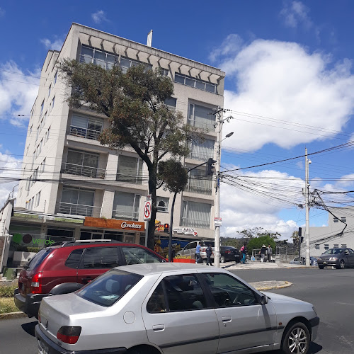 El Racimo Floristería - Quito