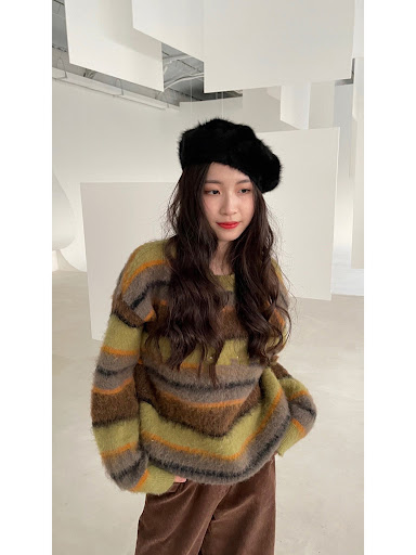 Title 3, Womens Blue Striped Round Neck Loose Knitted S...