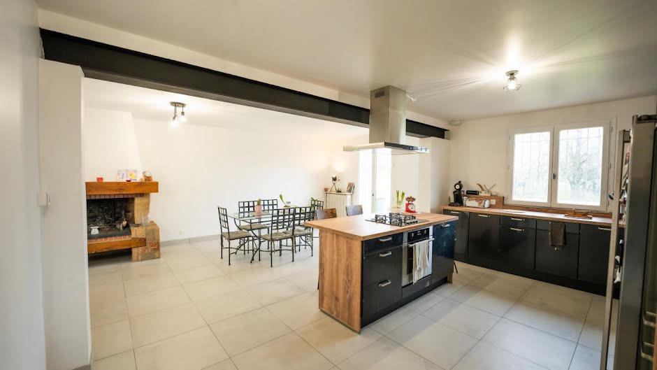 Vente maison 5 pièces 140 m² à Saâcy-sur-Marne (77730), 239 000 €