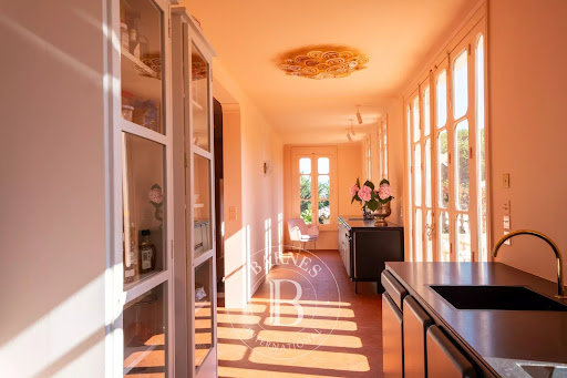 House purchase in Saint-Tropez (83990) with pool