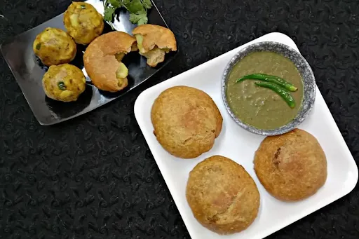 Aloo Kachori With Aloo Sabji(2 Piece)