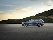 A sporty profile is pumped up by the presence of 'quattro blisters' above the rear wheel arches. 