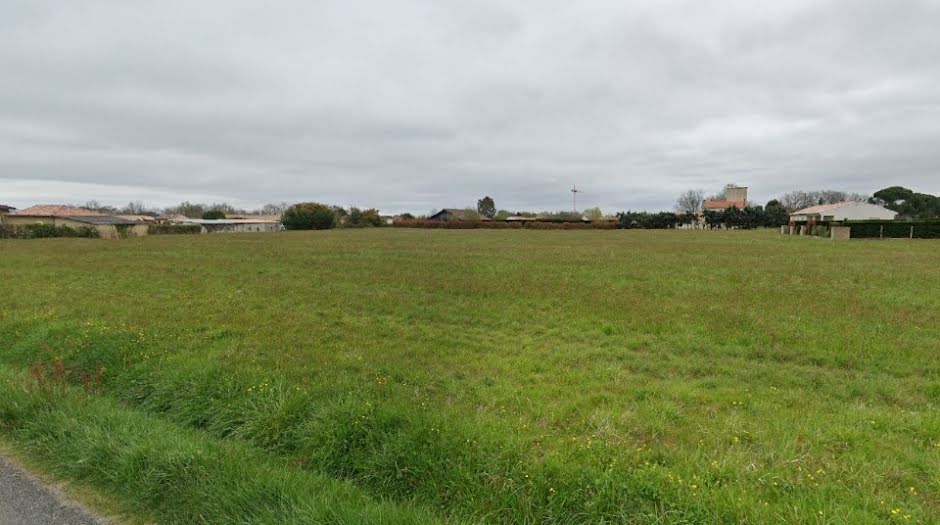 Vente terrain  585 m² à Lacourt-Saint-Pierre (82290), 59 000 €