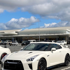 NISSAN GT-R R35