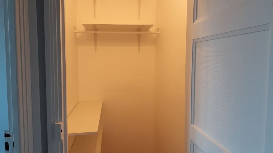 Location  appartement 2 pièces 45 m² à Paris 15ème (75015), 1 380 €