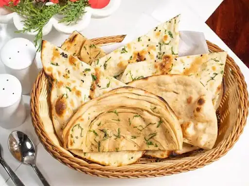 Garlic Laccha Parantha