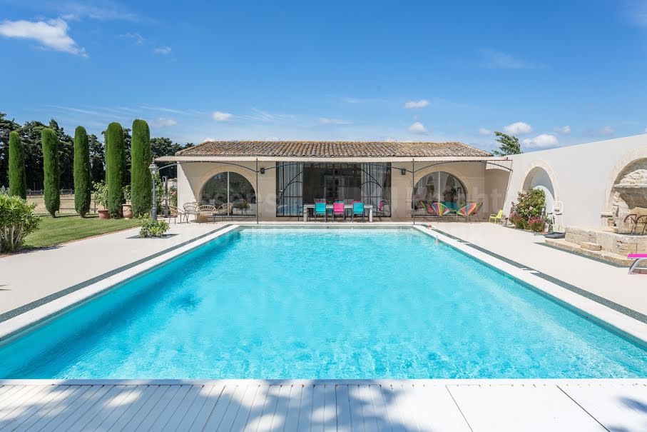 Vente maison 9 pièces 345 m² à L'Isle-sur-la-Sorgue (84800), 1 900 000 €