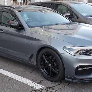 523i Touring M-Sport