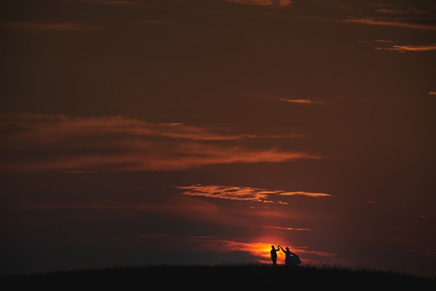 Wedding photographer Rafal Nowosielski (fotografslubny). Photo of 13 September 2021