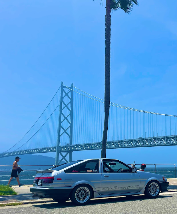 カローラレビンの2024ベストショット8月・海と愛車・明石海峡大橋・淡路島に関するカスタム事例の投稿画像2枚目