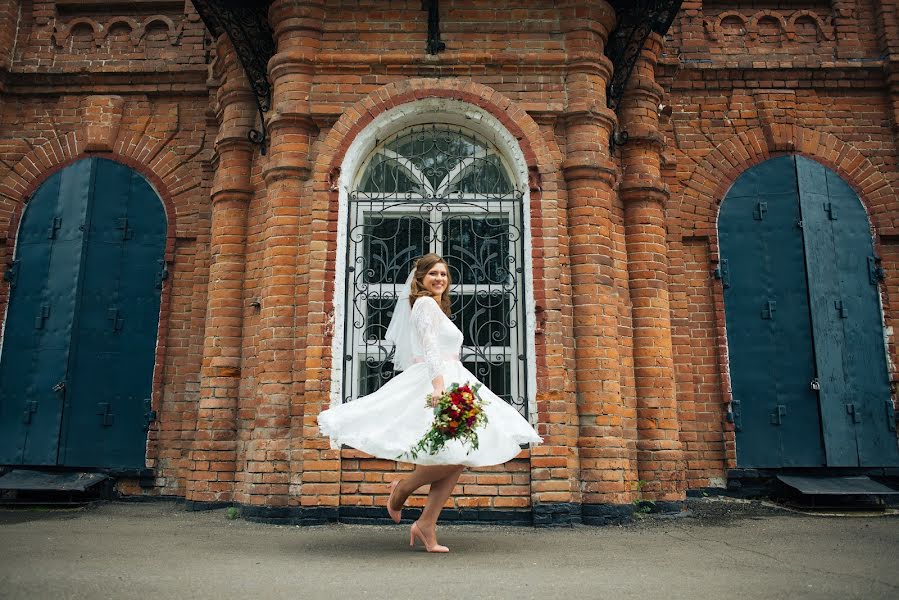 Wedding photographer Anastasiya Lyalina (lyalina). Photo of 28 August 2017