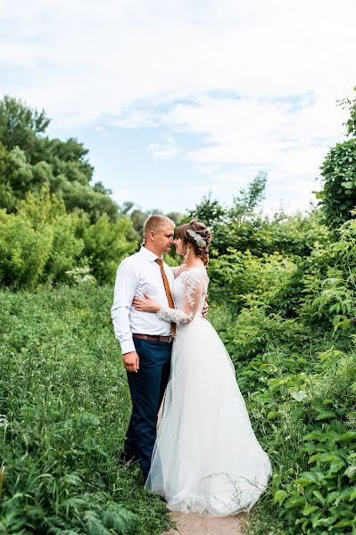 Wedding photographer Olga Kharskaya (bezga767). Photo of 28 June 2016