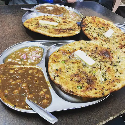 Special Kulcha Combo (ALOO+VEG MIX 2COKE)