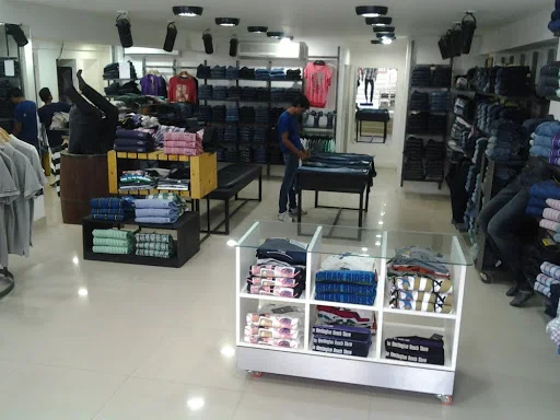 Photos of Lee Wrangler Store, Old Palasia, Indore | April 2023