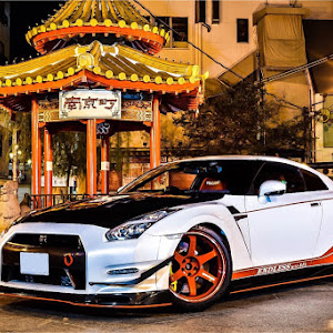 NISSAN GT-R R35