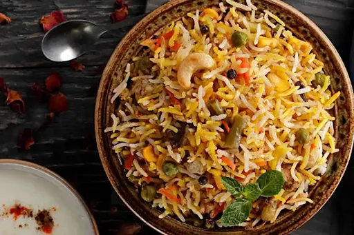 Veg Dum Hyderabadi Biryani