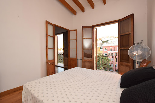 Apartment 4