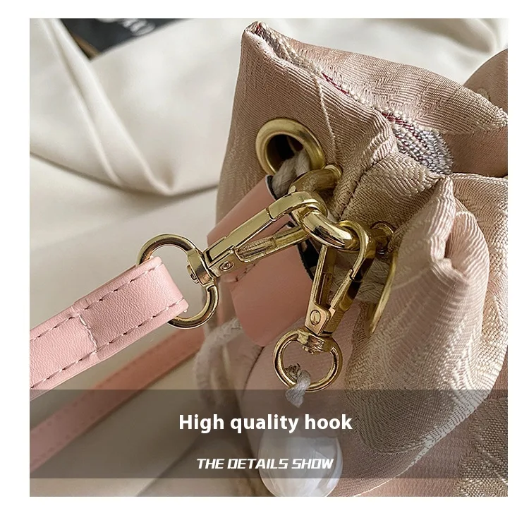 Title 28, Small New Chinese Style Traditional Shoulder Me...