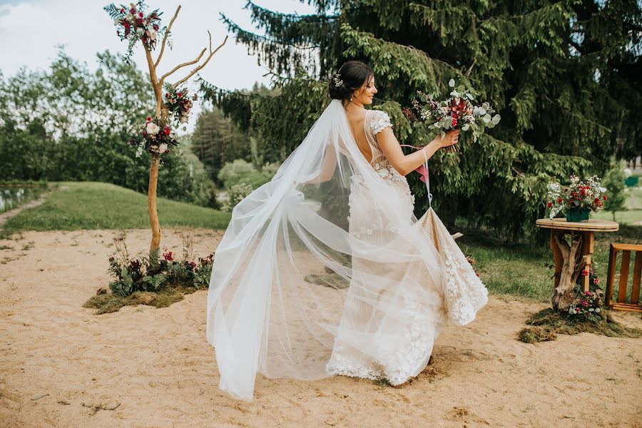 Wedding photographer Ekaterina Moroz (katata). Photo of 6 April 2021