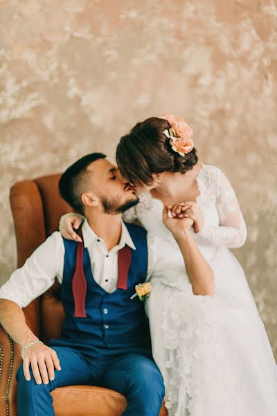 Fotografo di matrimoni Alesya Belova (artlesya). Foto del 18 settembre 2016