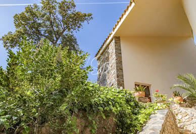 Atypical property with terrace and panoramic view 3