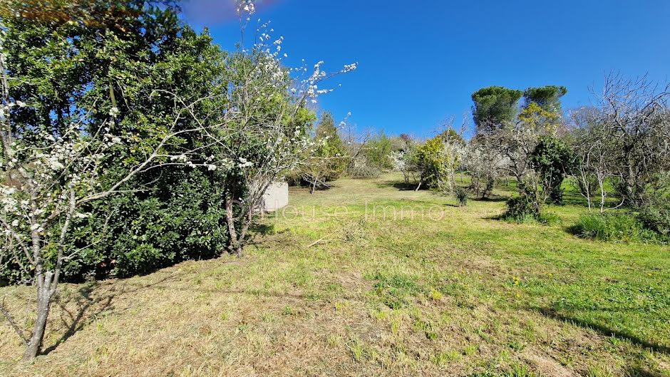 Vente terrain  2599 m² à Beaumont Saint-Cyr (86490), 70 525 €