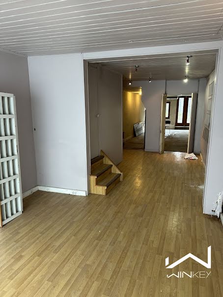 Location  locaux professionnels  100 m² à Bonnières-sur-Seine (78270), 1 200 €