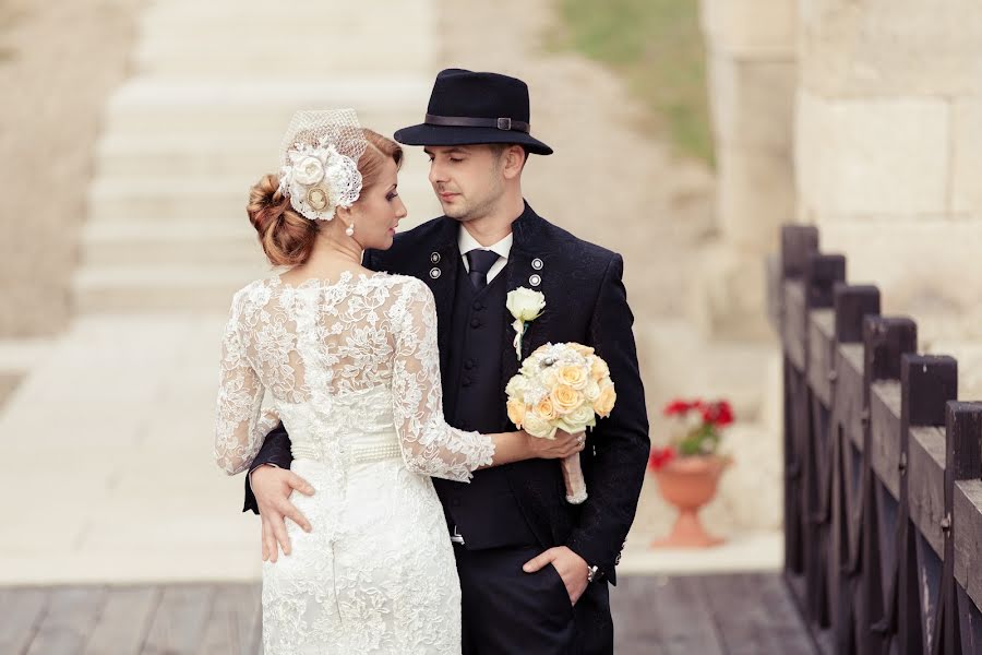 Fotógrafo de casamento Alexandra Szilagyi (alexandraszilag). Foto de 2 de janeiro 2016