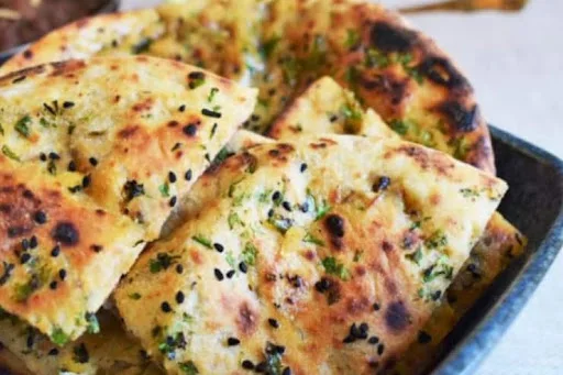 Stuffed Paneer Kulcha