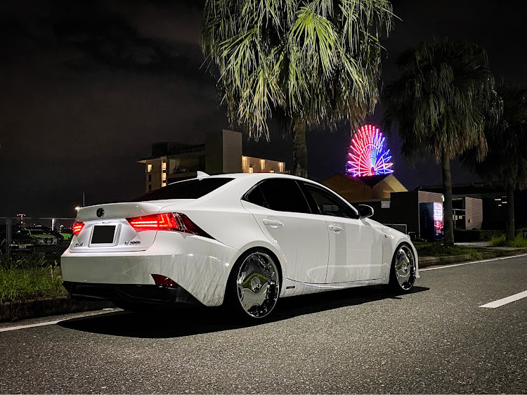 ISのレクサス IS・fスポーツ・福岡・LEXUS・ホイールに関するカスタム事例の投稿画像1枚目
