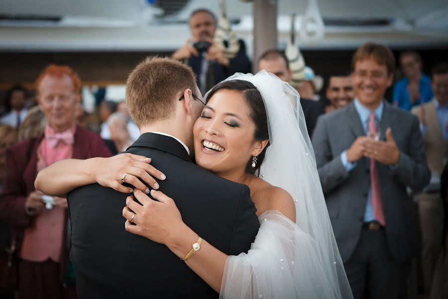 Fotógrafo de casamento Erkin Agsaran (agsaran). Foto de 8 de outubro 2019