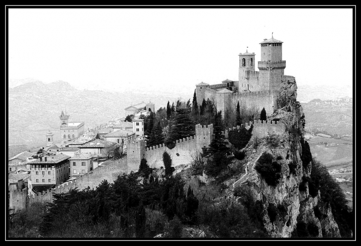 RITORNO NEL PASSATO..San Marino di Elisabetta.