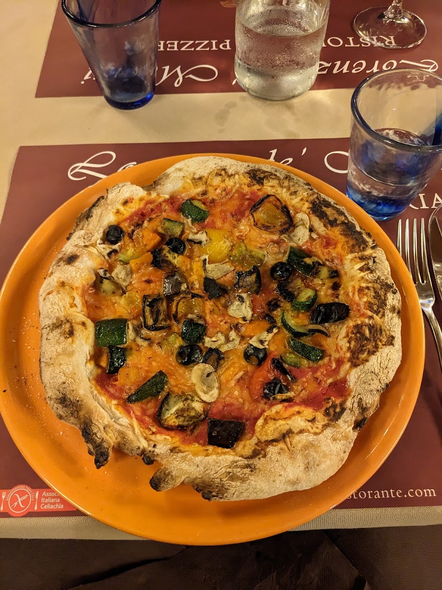 Vegetable pizza with vegan cheese